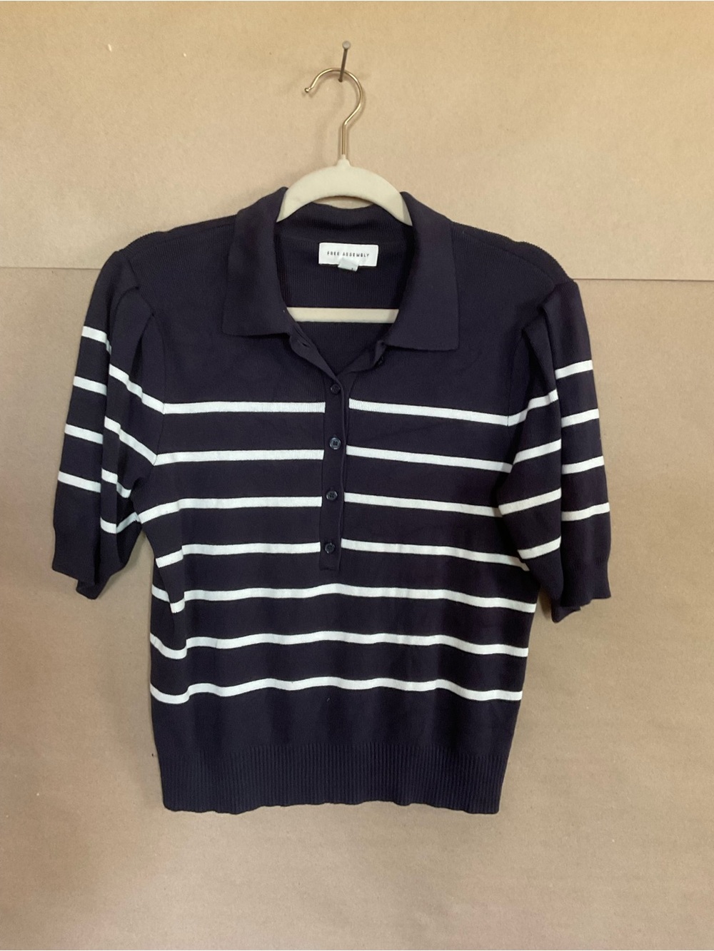 Free Assembly Striped Knit top. Size M